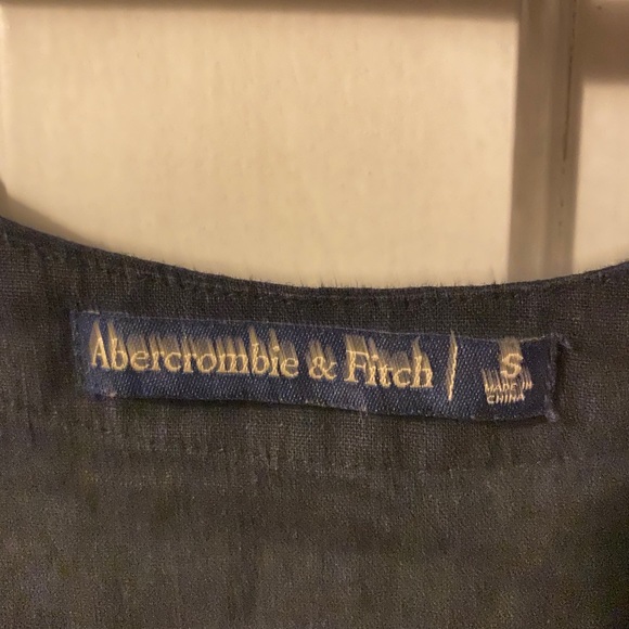 Navy blue tank with tortoise shell buttons. - Picture 3 of 5